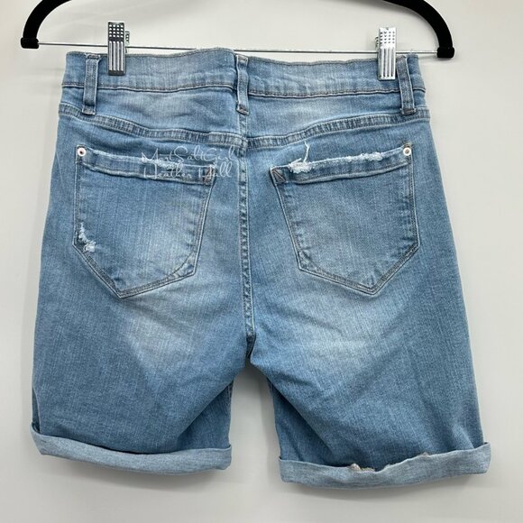 Kensie Mid-Rise Light Wash Distressed The Short Shorts Size 4 / 27 - Picture 2 of 3
